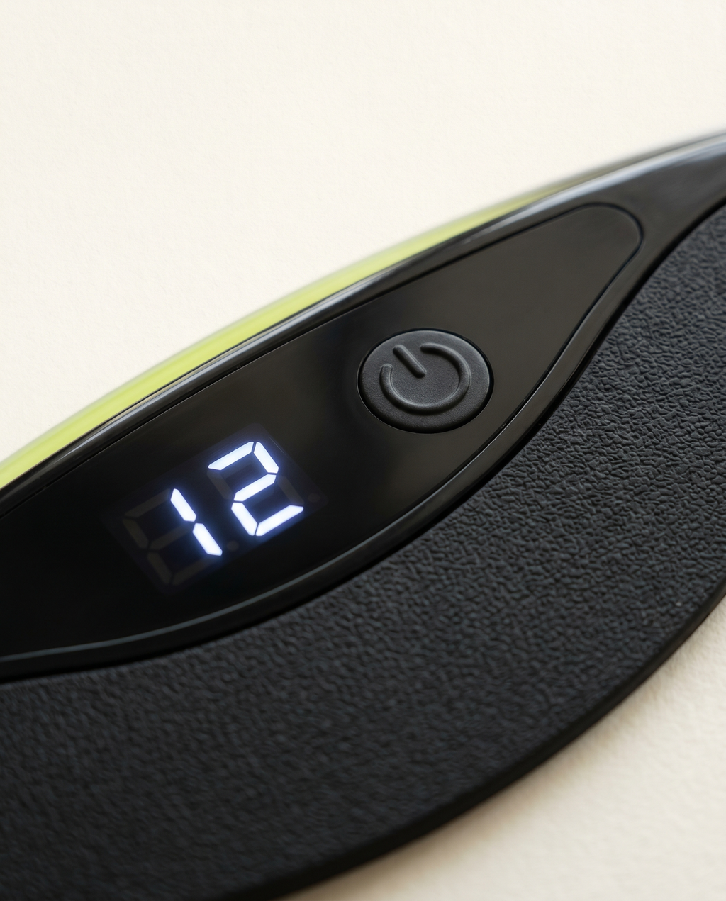 STRYDE Pulse – LED-Display und Fernbedienung