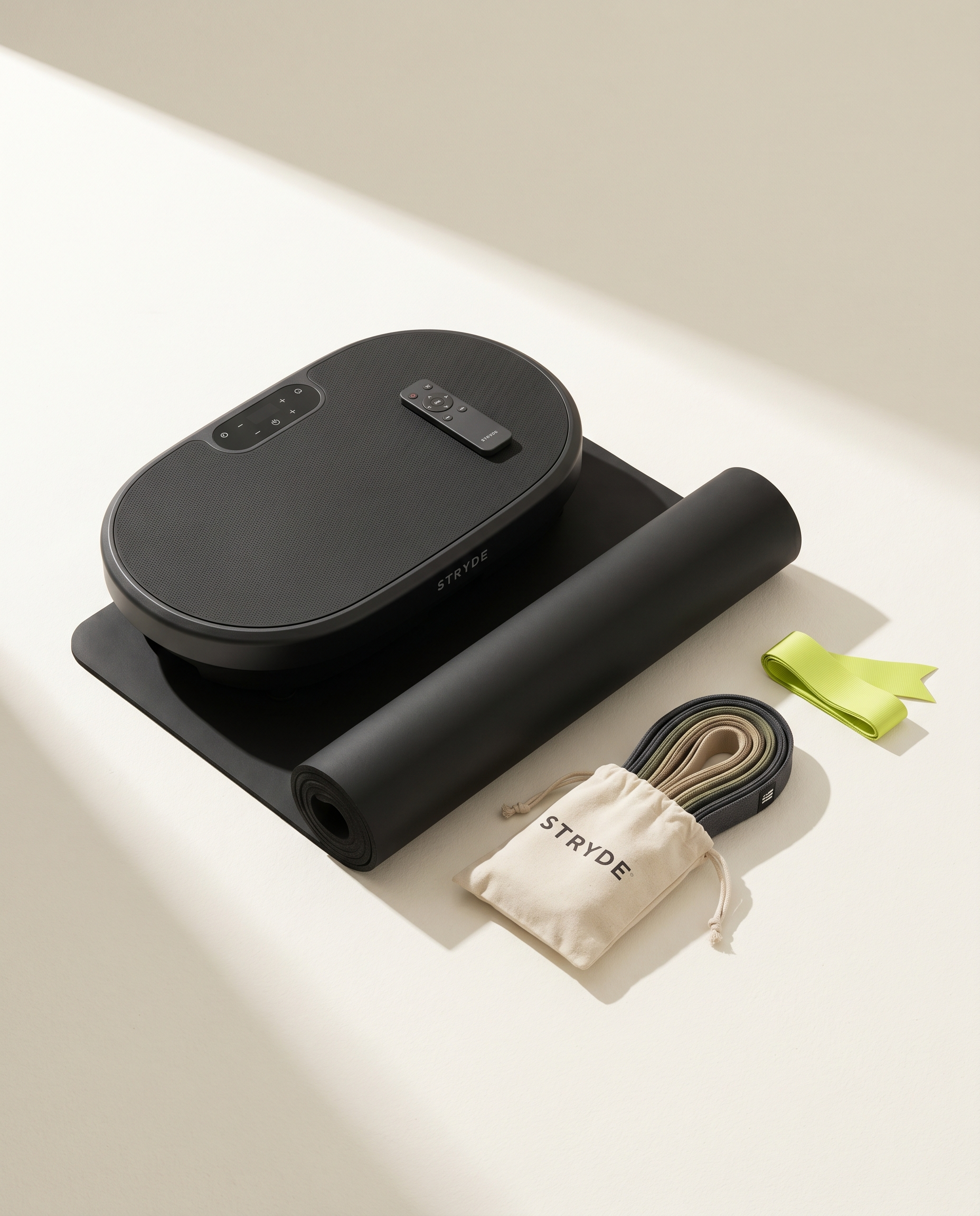 STRYDE Total Reset Set – Vibrationsplatte, Matte und Bänder